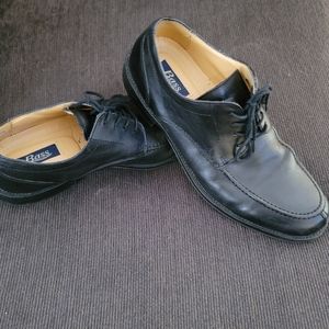Mens Bass dress shoes size 9M